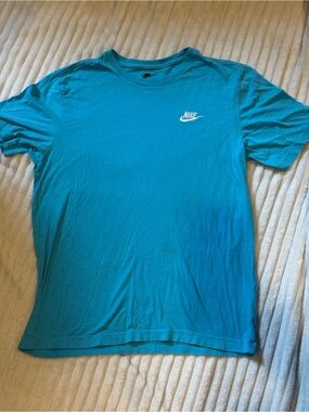 Nike youth Teal Short Sleeve Crew T-Shirt